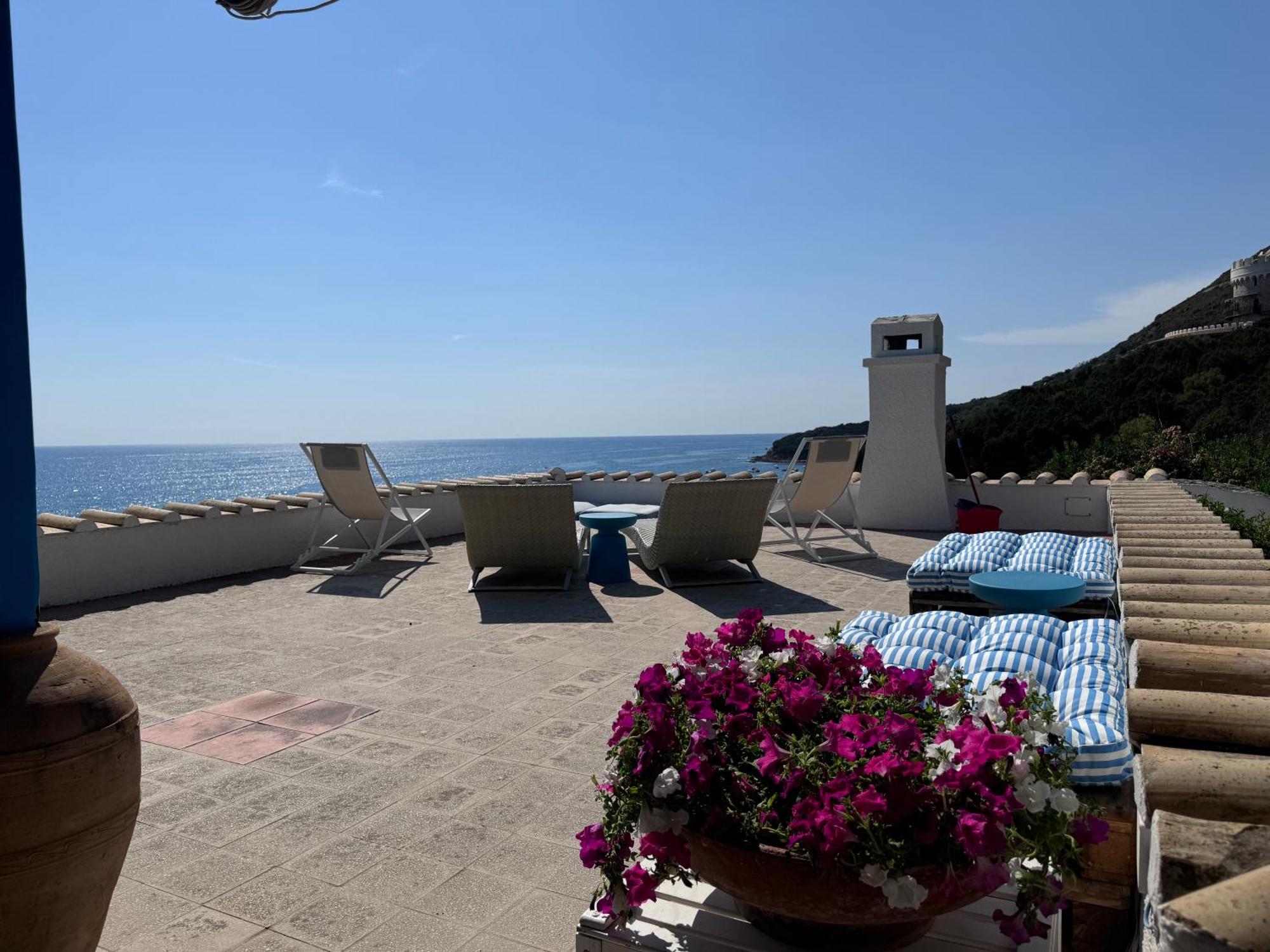 Casa Al Mare Con Spiaggia Privata Condominiale Сан-Феличе-Чирчео Номер фото